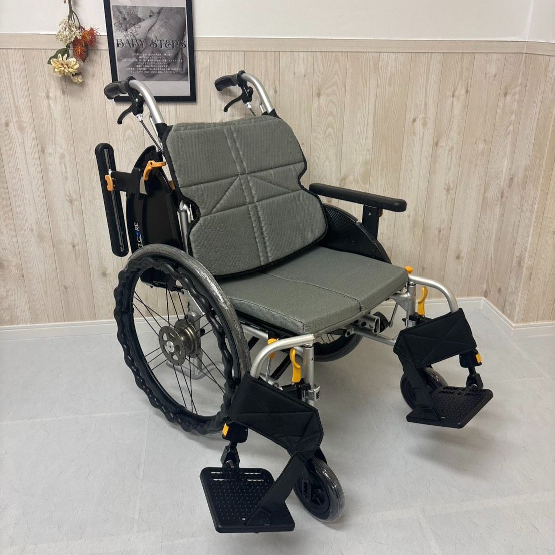 消毒済 中古 車椅子】すぐ使える車椅子 美品 NEXT-50B 松永製作所
