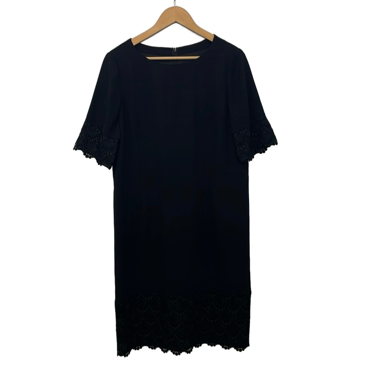 Leilian(レリアン) ワンピース サイズ13+ S レディース美品 - 黒 クルーネック/半袖/ひざ丈/レース