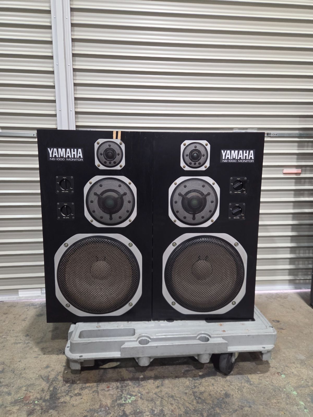 ①右(R) YAMAHA NS-1000M モニタースピーカー YAMAHA ヤマハ NS-1000M モニタースピーカー R側単体 ビンテージ