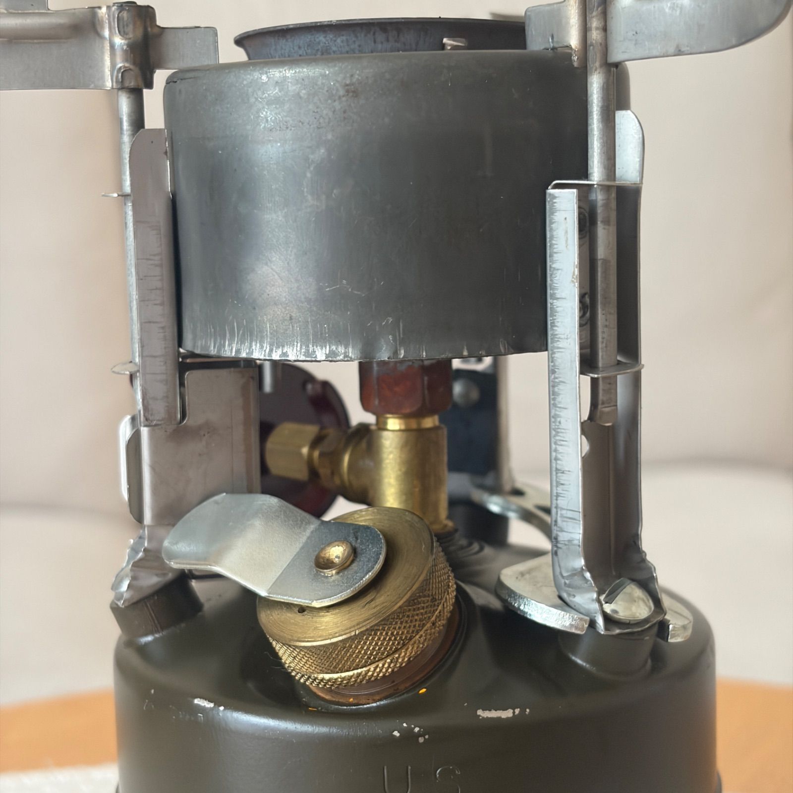 【美品】SMP社製 米軍 GIストーブ M1950 アルミケース 1982年製 軍用ミリタリーストーブ ガソリンストーブ 美品】SMP社製 米軍 GIストーブ M1950 アルミケース 1982年製 軍用