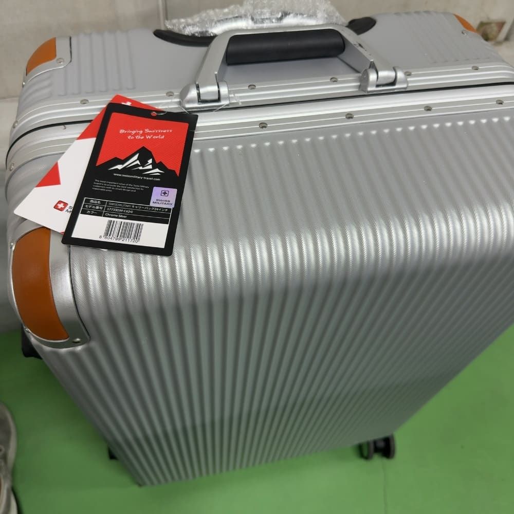 YARIS CROSS 純正トノカバーとラゲージソフトトレイ特定2個セット