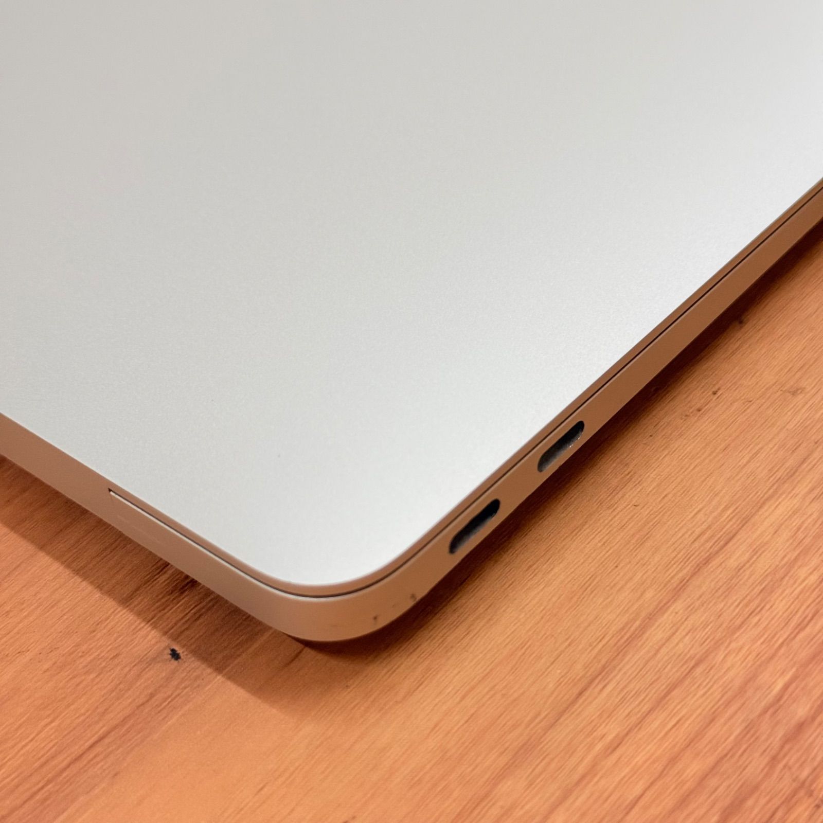 バッテリー良好】 MacBook air 13インチ 2020 Apple M1 8GB 256GB 動画