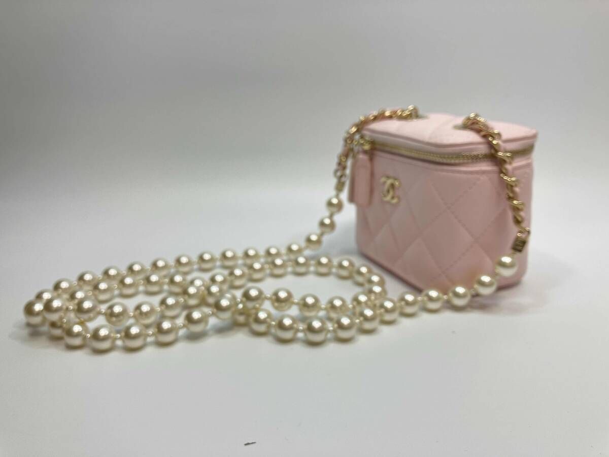 CHANEL シャネル マトラッセ ミニバニティバッグ パールチェーン