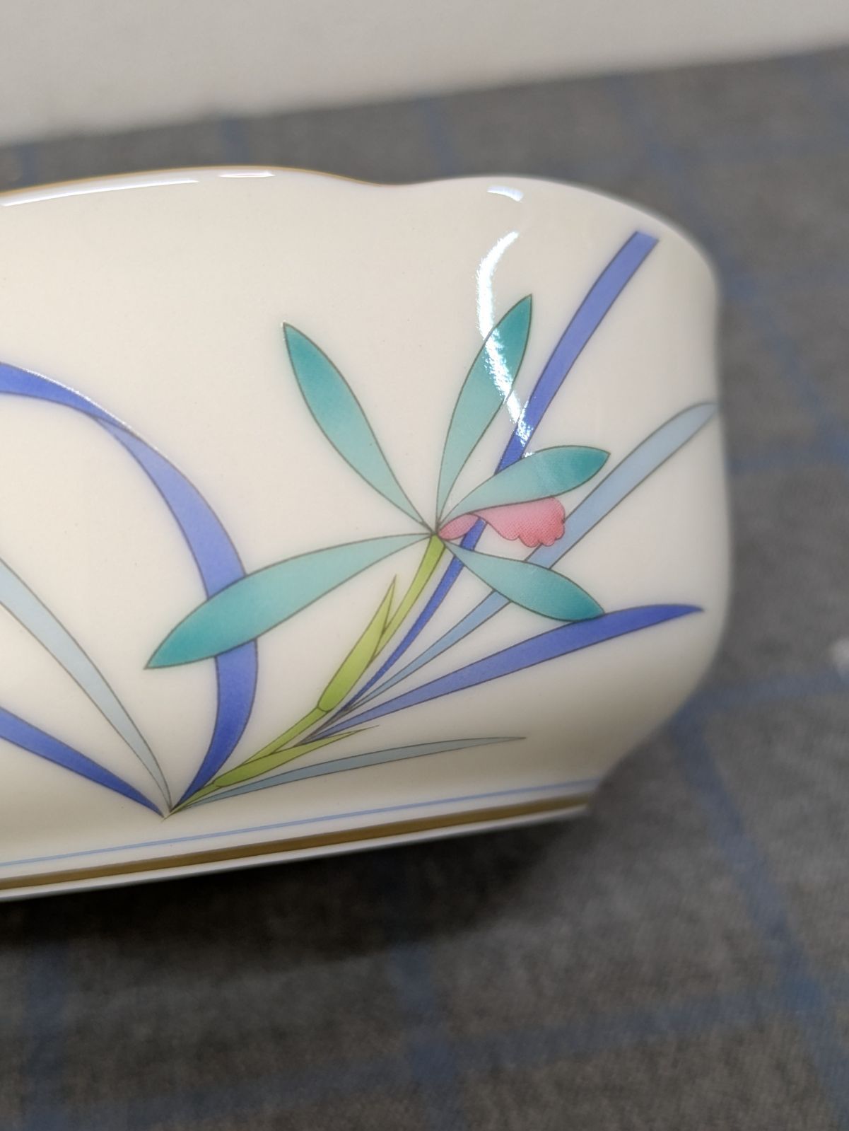 新品】香蘭社 W1072.GOG 小鉢 5客セット 金彩 リンドフィールド 春蘭