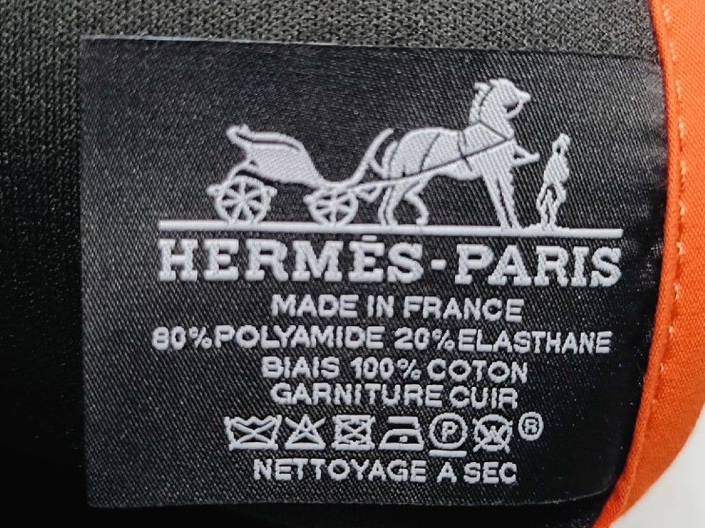 HERMES エルメス ポーチ BAIN フラットポーチ オレンジ系 キャンバス