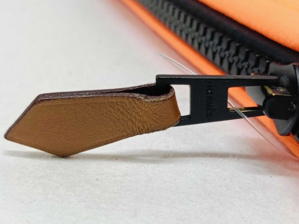 HERMES エルメス ポーチ BAIN フラットポーチ オレンジ系 キャンバス