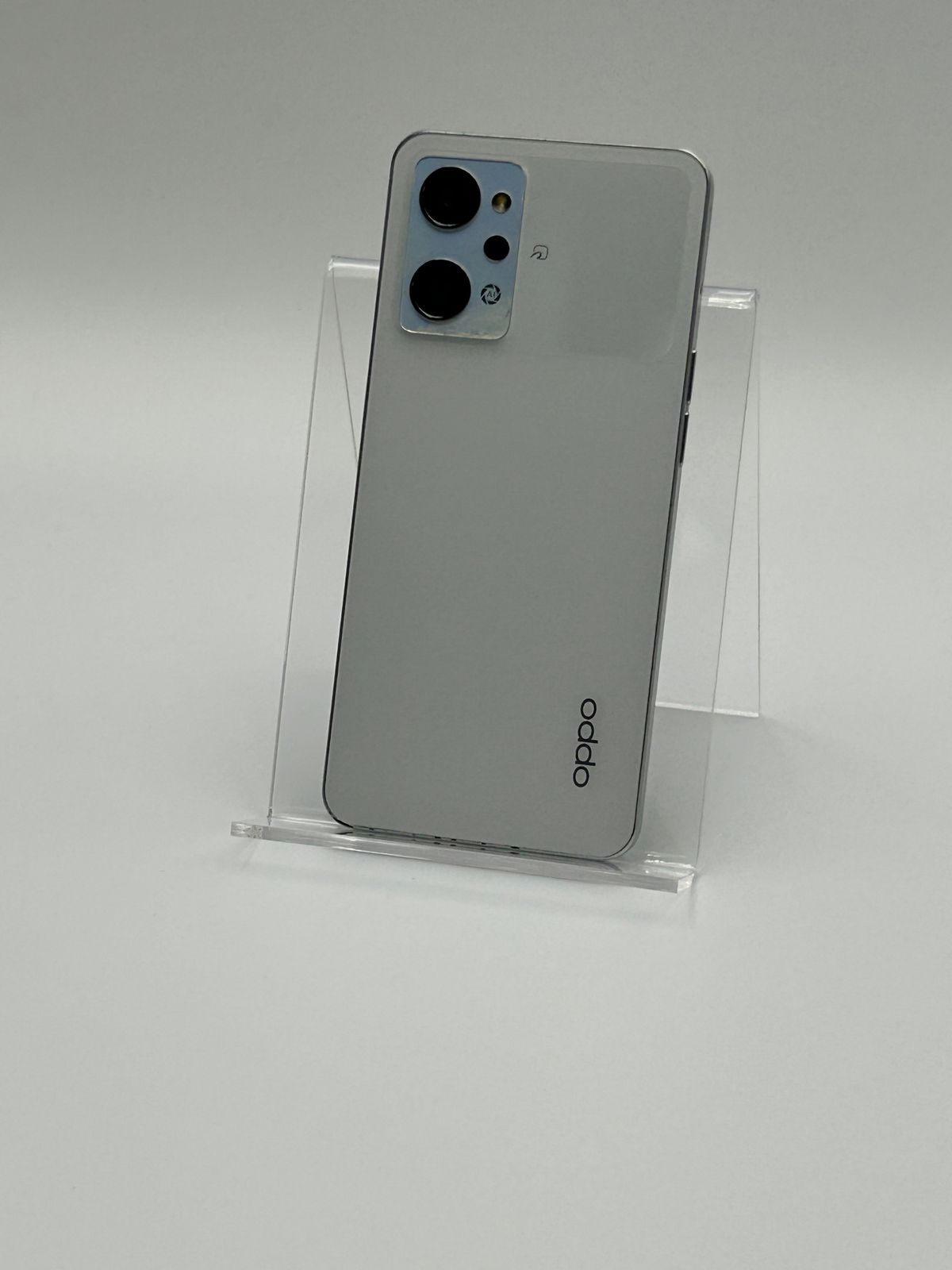 【中古D】OPPO Reno9 A A301OP 128GB ムーンホワイト SIMフリー 白ロム