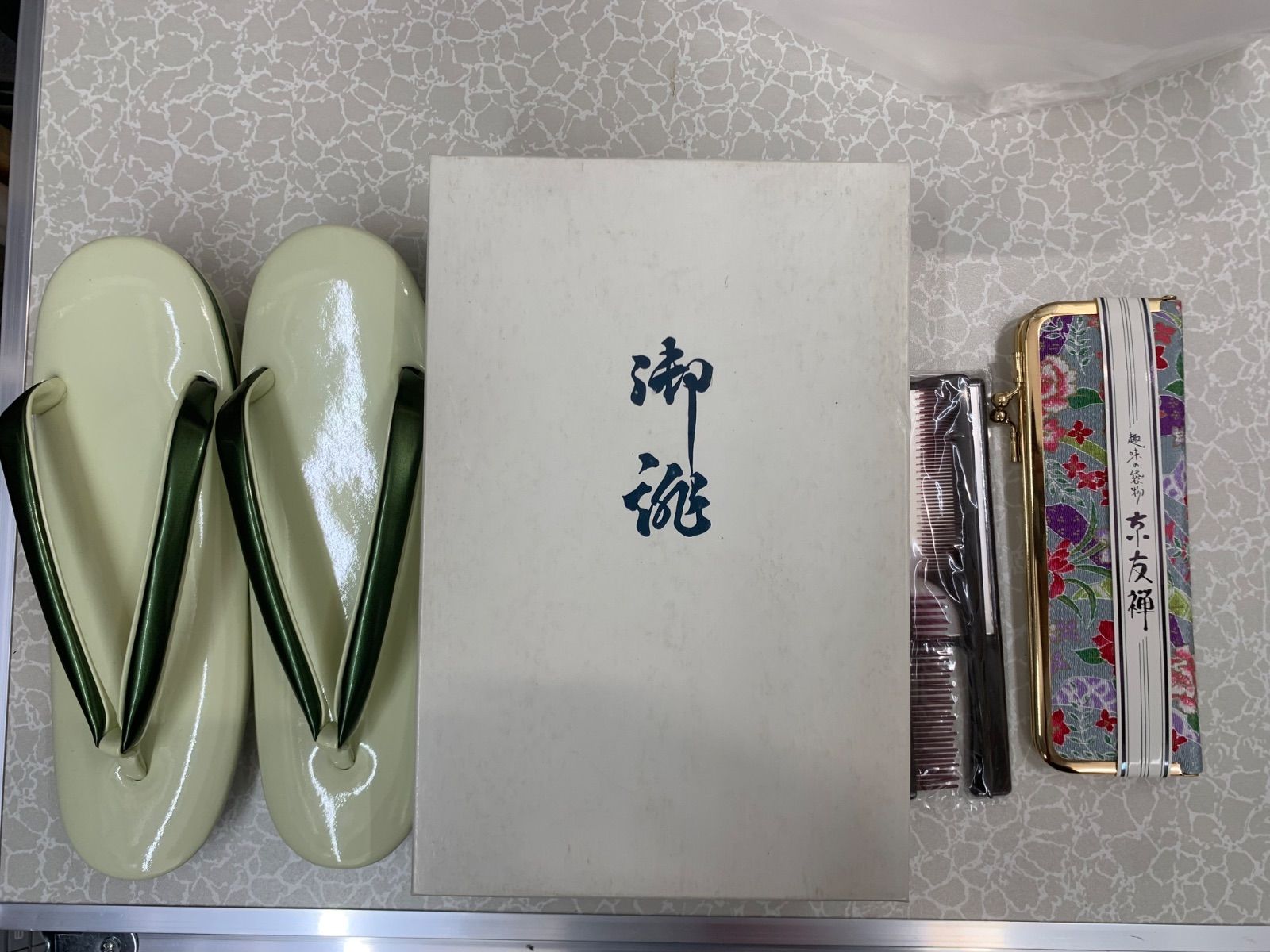 和風小物セット 草履・京友禅小物ケース・ヘアコーム付き