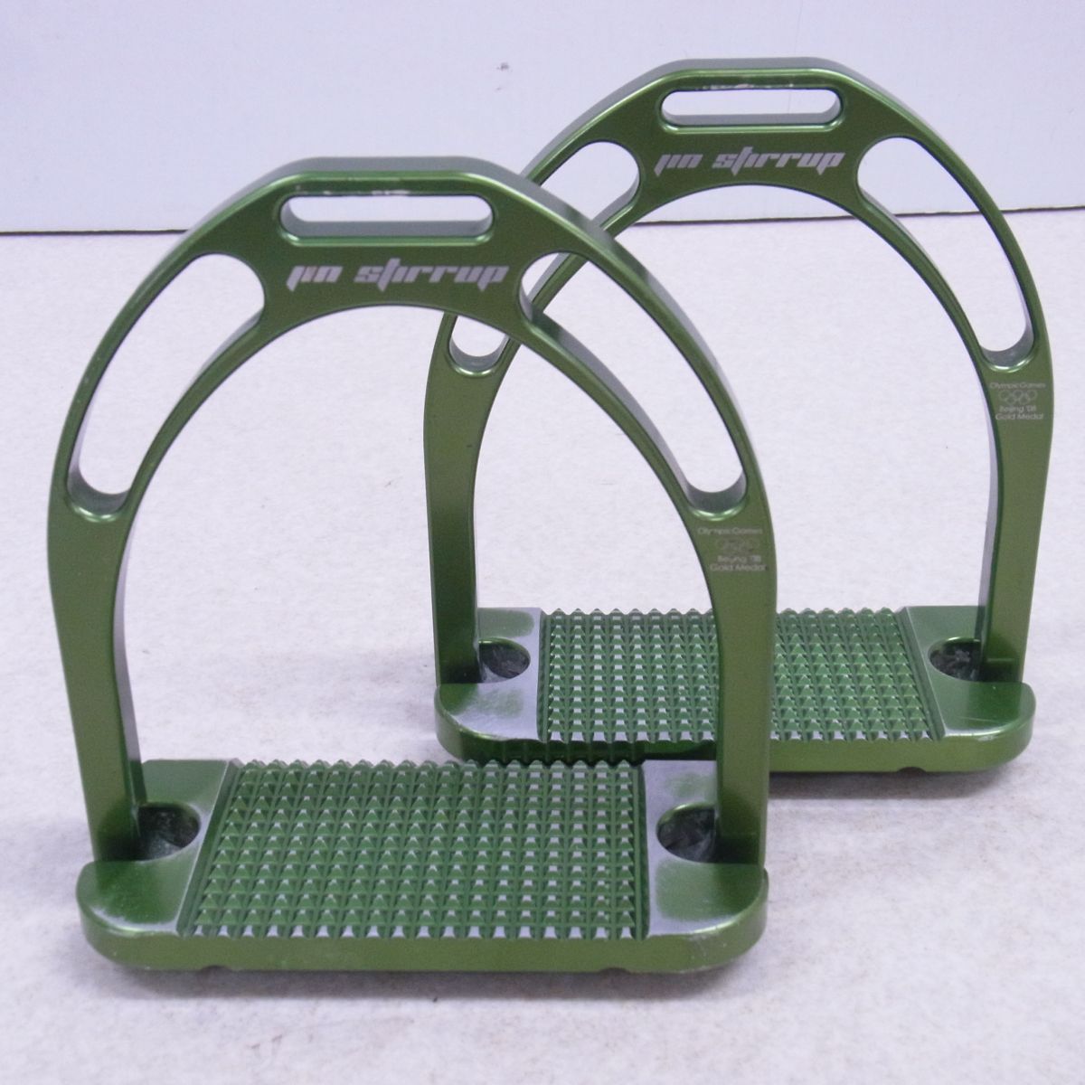 JIN STIRRUP 鐙 グリーン 乗馬 馬具 6,958円