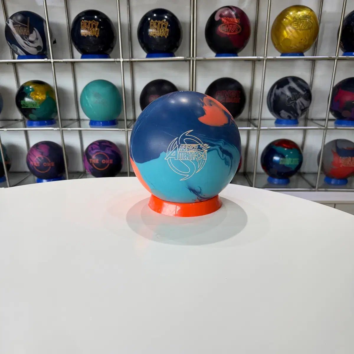 ハイパーアテンション(中古ボーリングボール)(おまけ付き※メルカリshop取引では対象外リース加工可能)