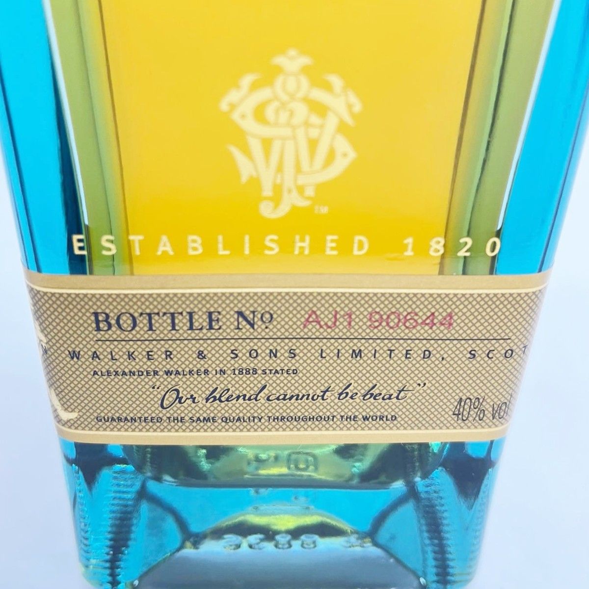 ジョニーウォーカー ブルーラベル 750ml 箱付 未開栓 - メルカリ