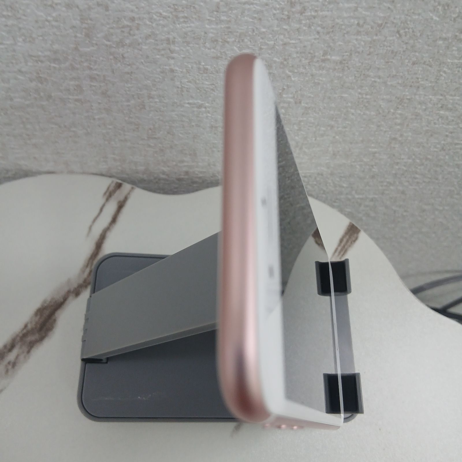 iPhone7 32GB ローズゴールド 良品 SIMロック解除済 - メルカリ