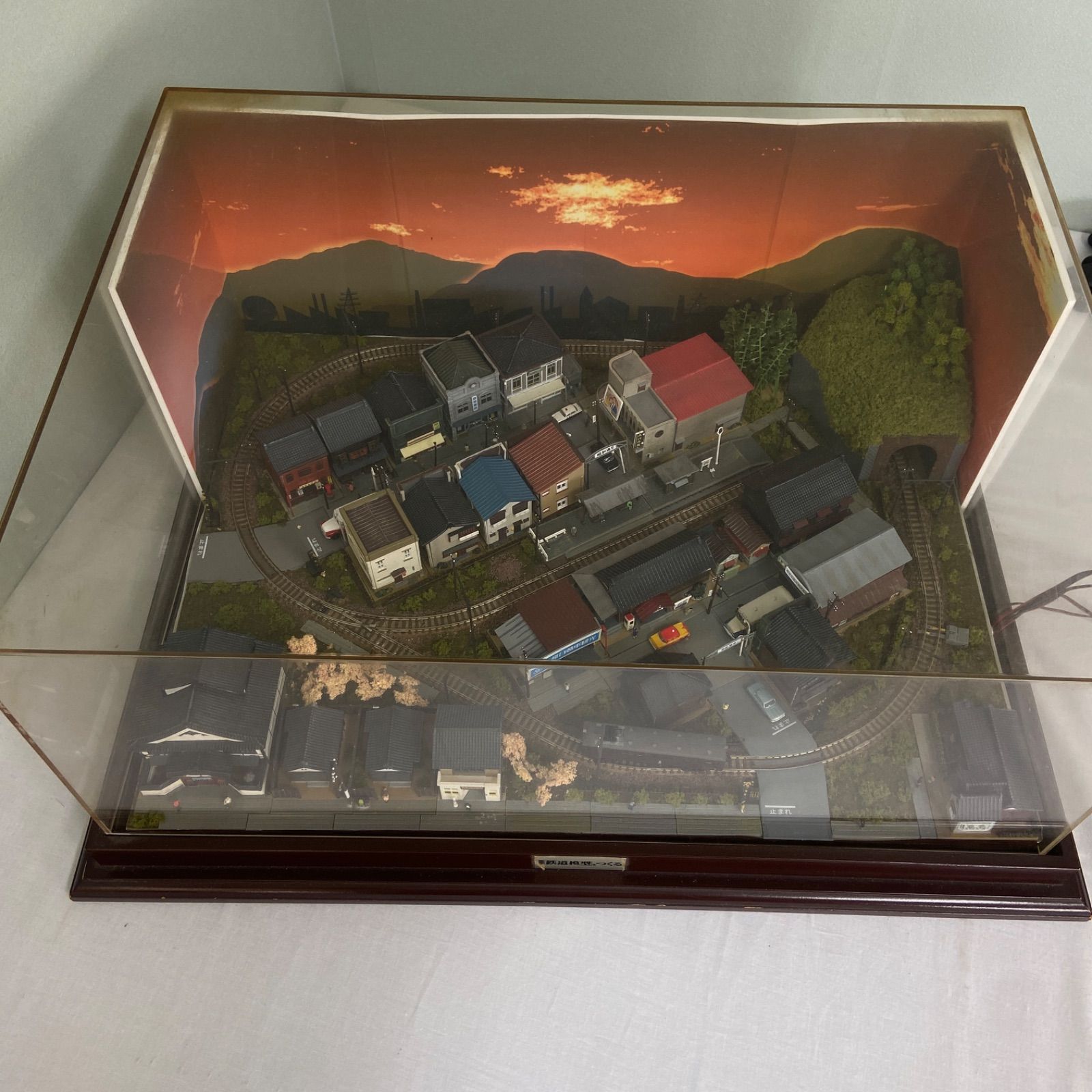 引取限定】例完成品 週刊 昭和の「鉄道模型」をつくる 特製アクリル