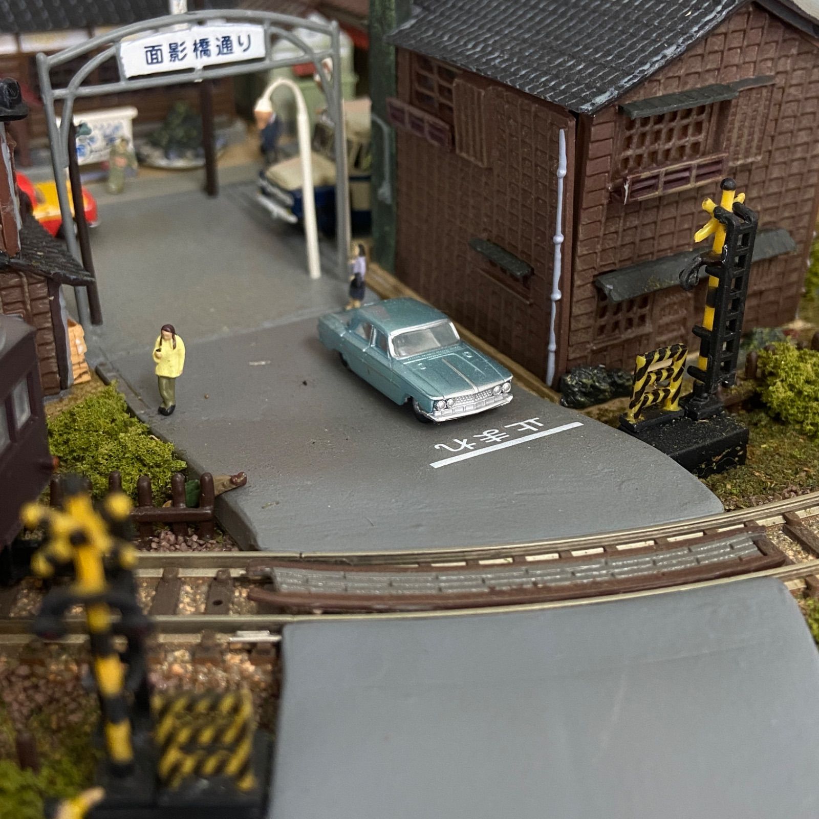 引取限定】例完成品 週刊 昭和の「鉄道模型」をつくる 特製アクリル