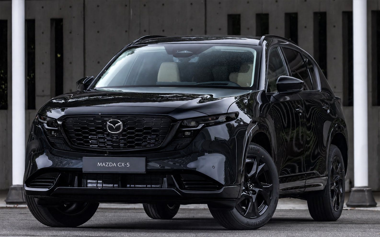 在庫限り★新型CX-5 KM型★ブラック　シグネチャーウィング★純正品プロ塗装★ ☆新型CX-5 KM型☆ブラック シグネチャーウィング☆純正品 プロ塗装