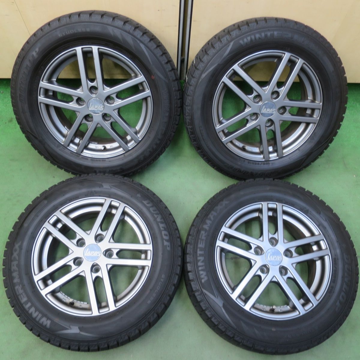 ③スタッドレス　195/65R15　バリ溝　2023年製 バリ溝！22年！9分◎スタッドレス 195/65R15 ダンロップ ウインター