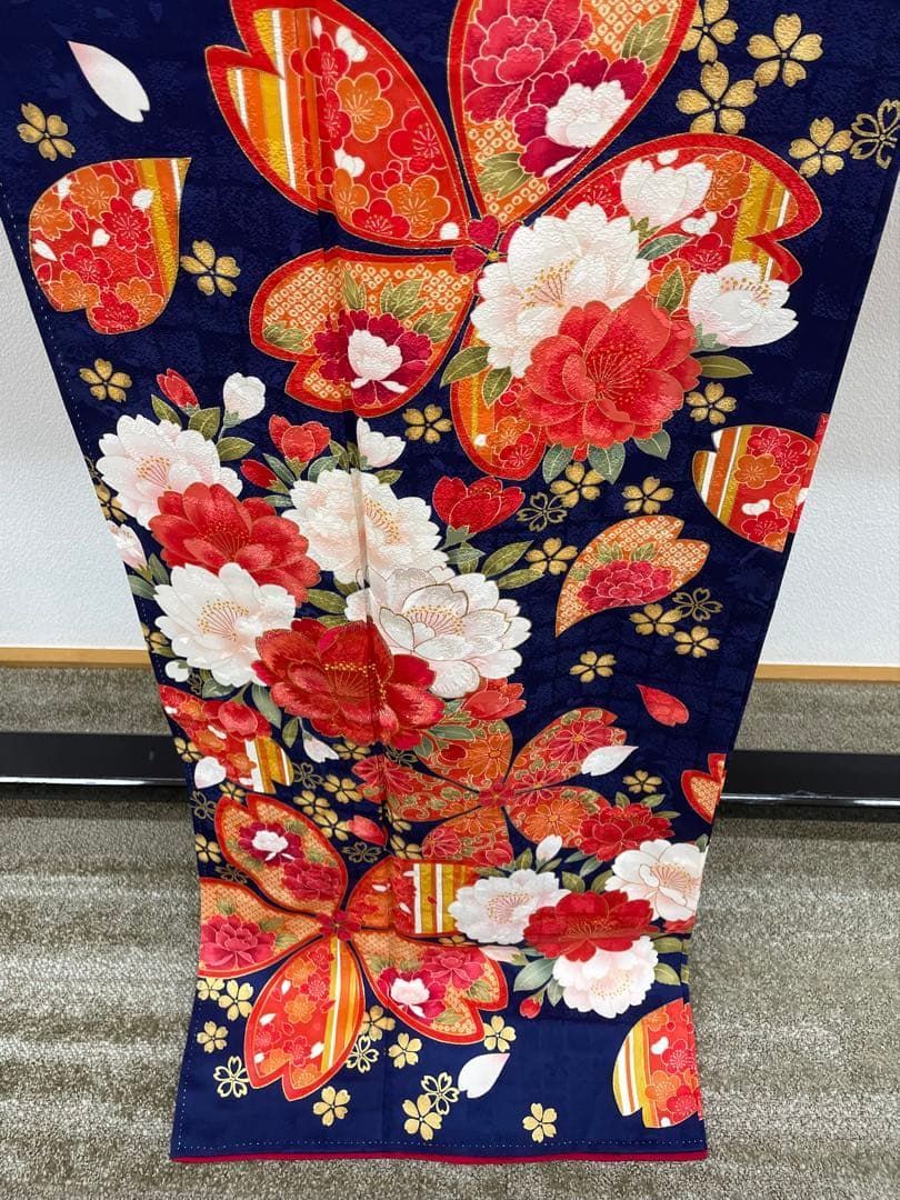振袖 suzanne スザンヌ ラメ刺繍 金彩 桜 身丈170cm HKT221 - メルカリ