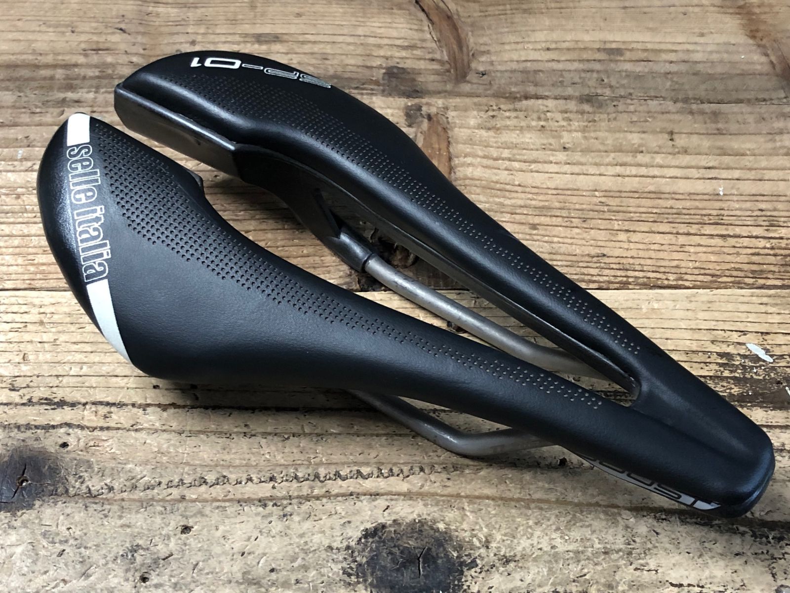 KG134 セライタリア selle italia SP-01 BOOST サドル Ti316 S