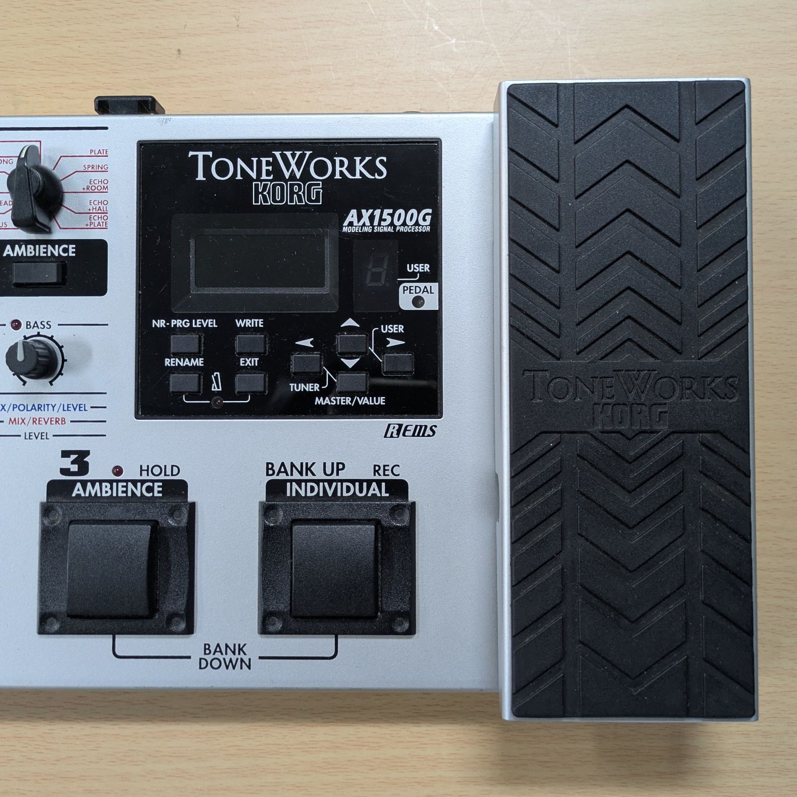 KORG AX1500G アダプター付 説明書付 動作確認済 - メルカリ