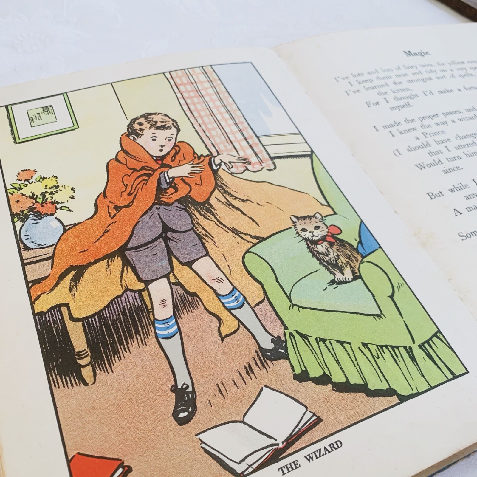 1920s-1930s イギリスの挿絵付きアンティーク児童書 ビンテージ本 The