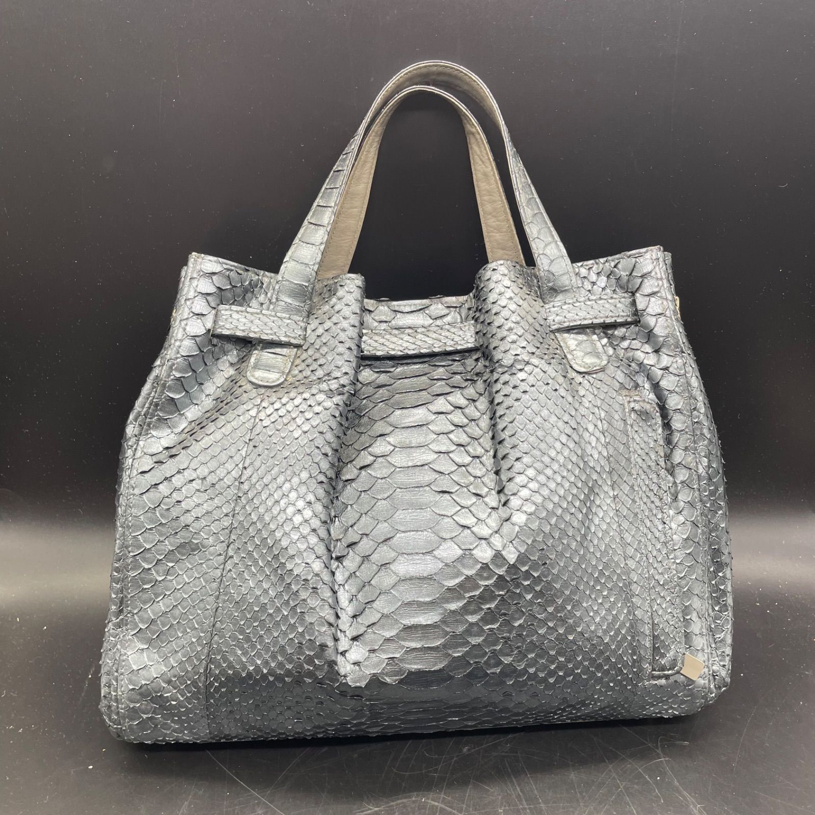 SUN REMY ハンドバッグ メタリックグレー カデナ 鍵付 梅屋敷店 - メルカリ