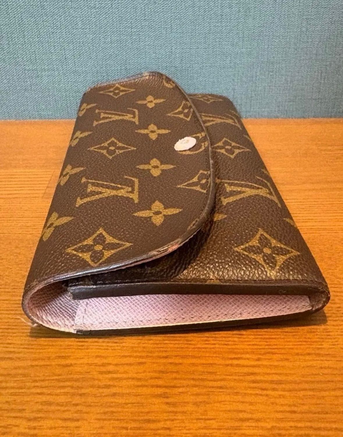 LOUISVUITTONルイヴィトン 長財布 モノグラム ポルトフォイユエミリー