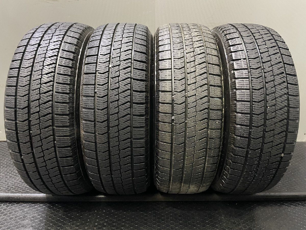 BS BRIDGESTONE BLIZZAK VRX2 205/60R16 16インチ スタッドレス 4本 21～23年製 バリ溝 ステップワゴン ビアンテ ヴォクシー等　(KTE646)