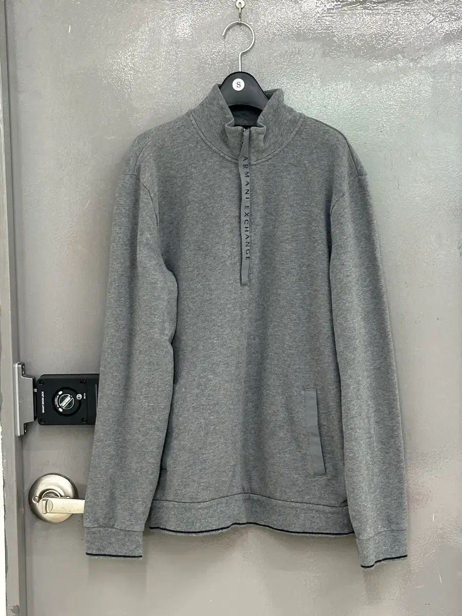 ARMANI EXCHANGE アルマーニ エクスチェンジ グレー グレー ハーフジップ スウェット M