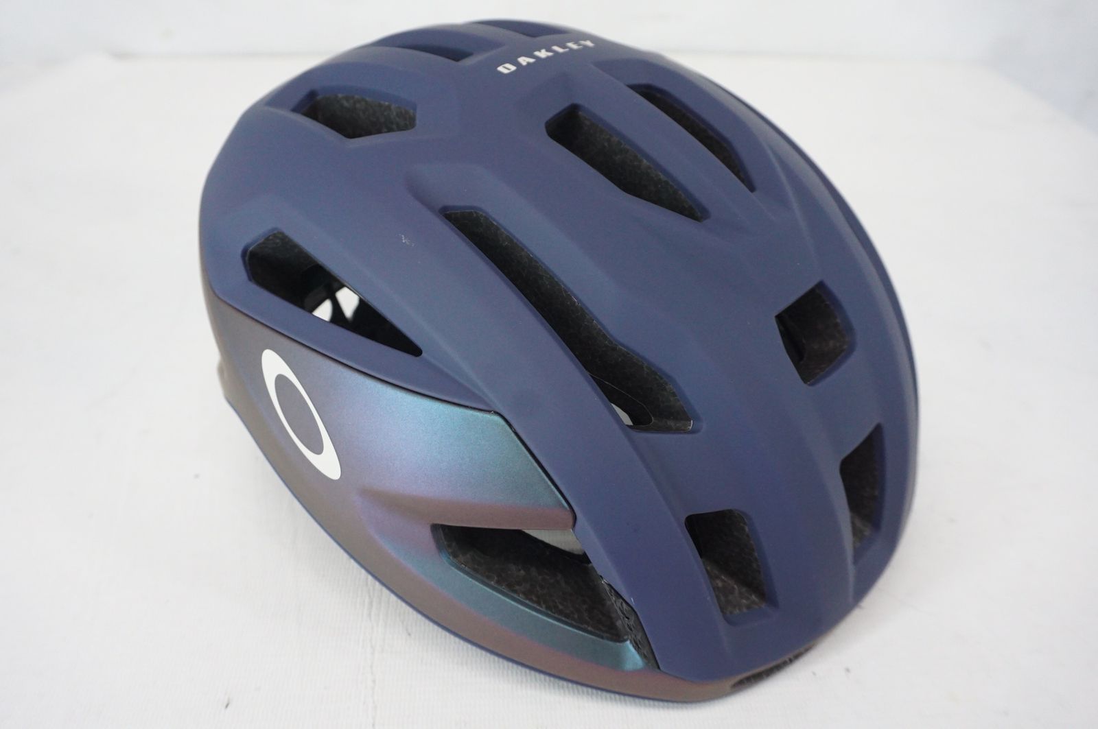 OAKLEY 「オークリー」 ARO3 MIPS Lサイズ 58-61cm ヘルメット / バイチャリ阪急塚口店