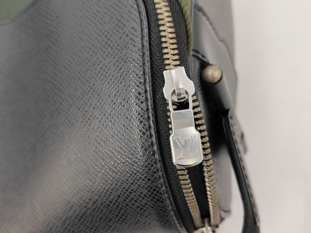 LOUIS VUITTON ルイヴィトン ショルダーバッグ タイミール M30862