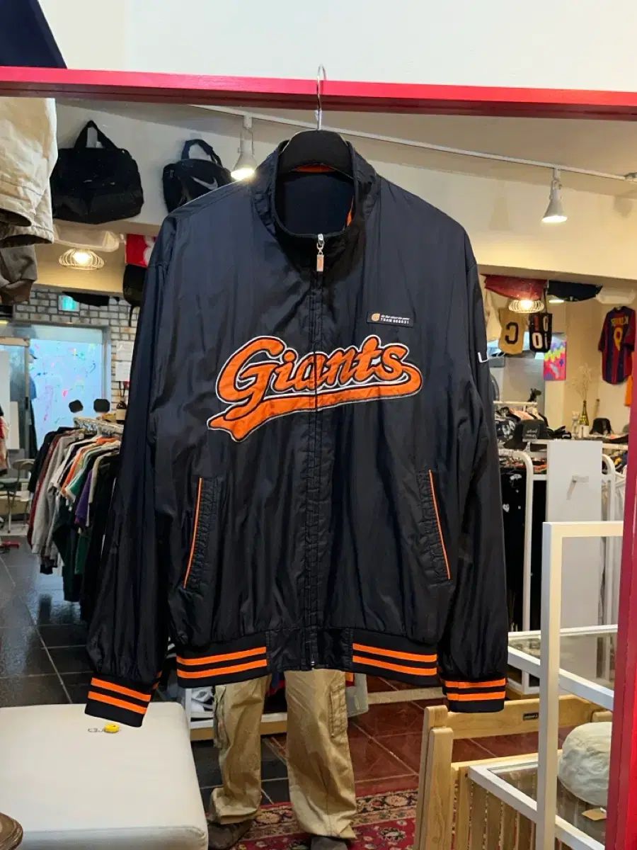 ロッテ・ジャイアンツ 秋冬ジャケット