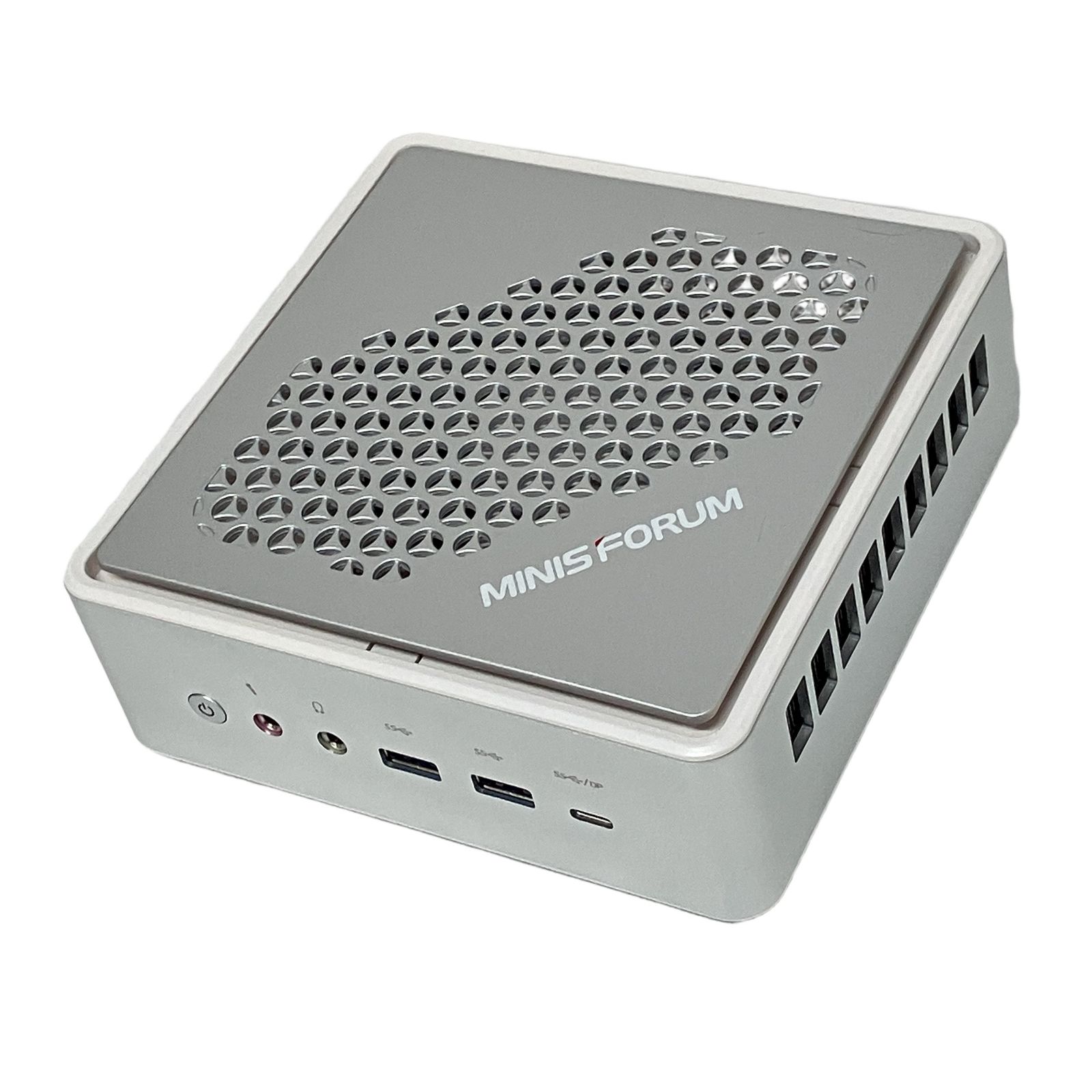処分品！Win11正式対応i7⁄メ8G⁄SSD⁄DVD⁄無線⁄カメラ⁄TypeC 美品！Win11