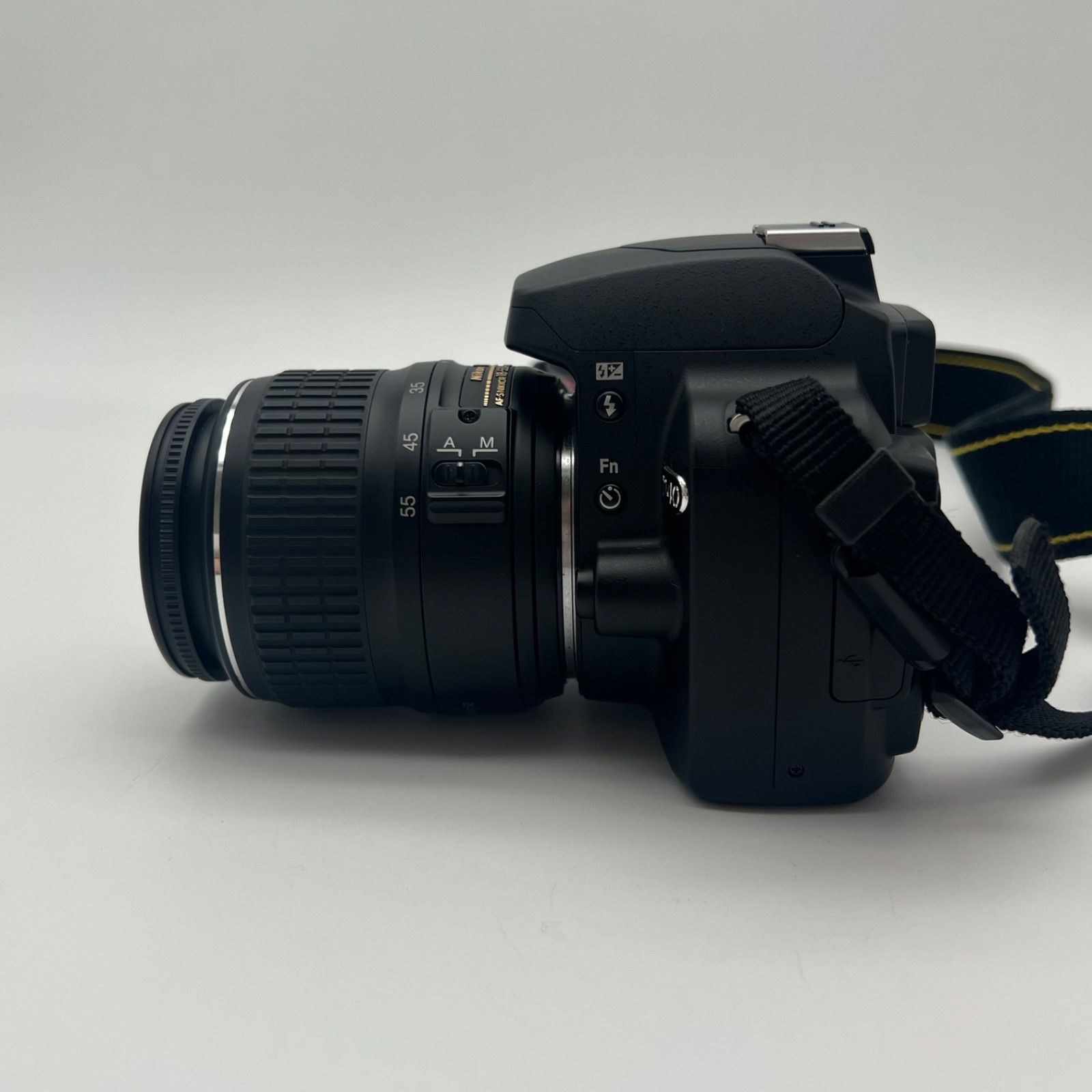 T6441 【 通電確認済み 】Nikon ニコン D40 Kit デジタル一眼レフ