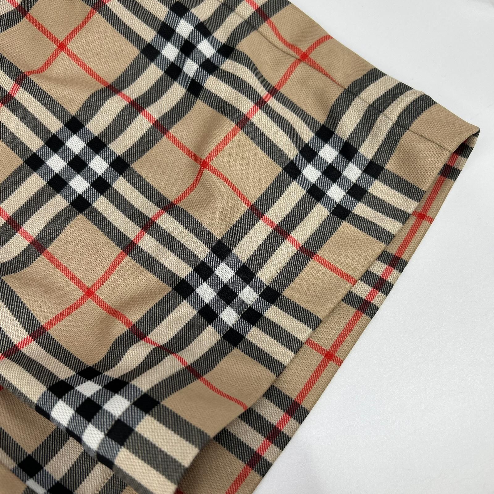 BURBERRY バーバリー 8026469 ベージュ ヴィンテージチェック ショート