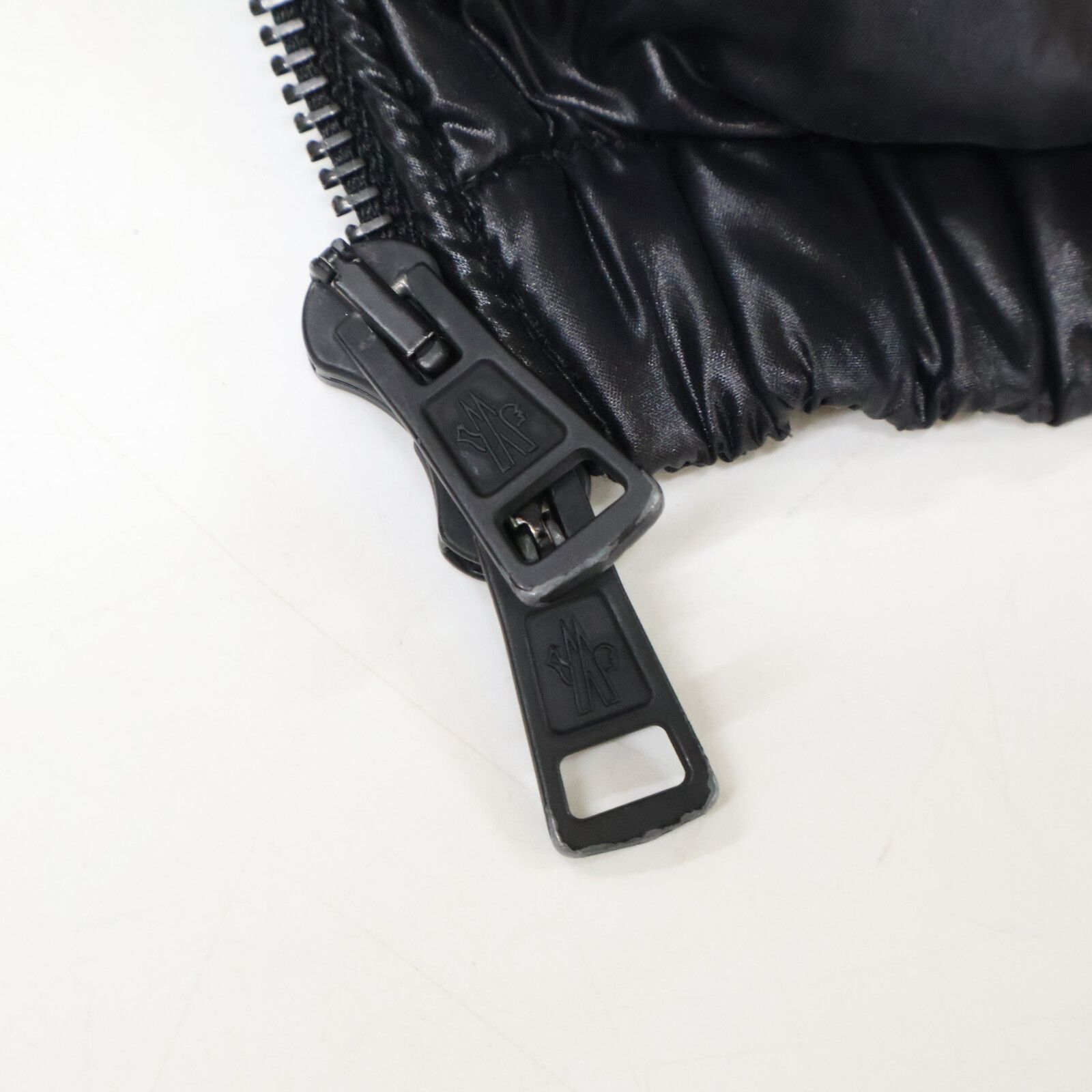 MONCLER モンクレール GENIUS 6 ジーニアス6x1017 ALYX 9SM アクリス