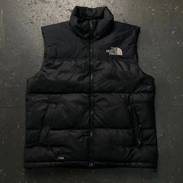100 THE NORTH FACE ザノースフェイス Nuptse(ヌプシ) ダウンベスト