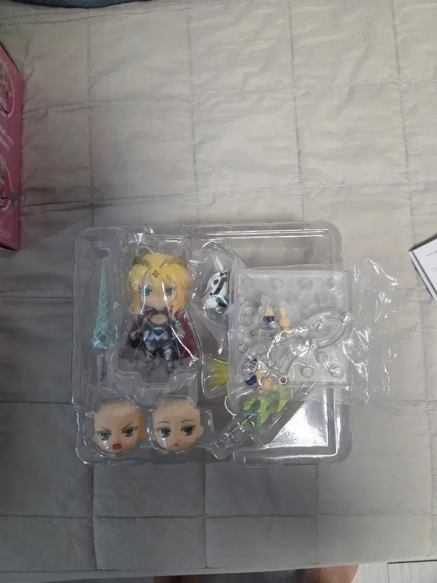 ねんどろいど セイバー/アルトリア・ペンドラゴン フィギュア