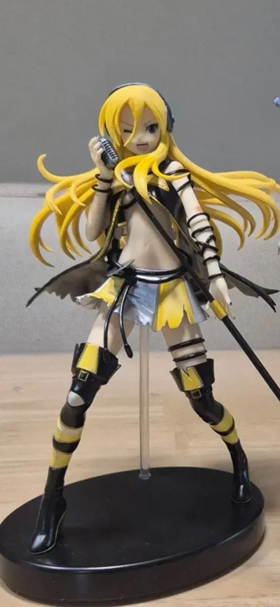 フリュー パイナップル クオリティ VOCALOID（ボーカロイド・ボカロ） リリー フィギュア