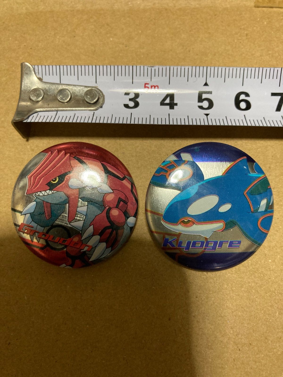 激レア ポケモン 缶バッジ カイオーガ グラードン - メルカリ