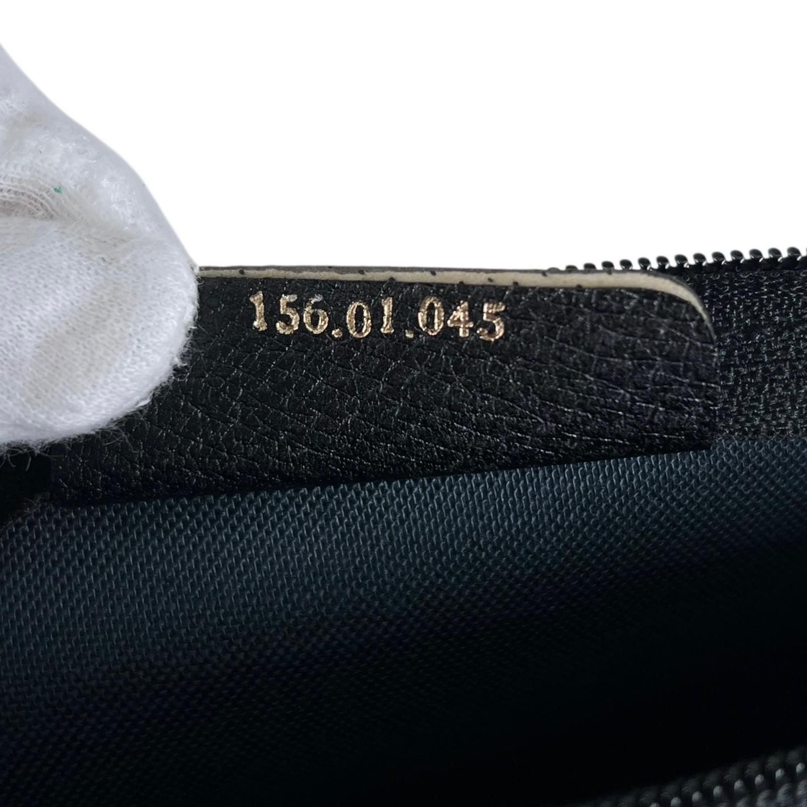 新着】GUCCI オールドグッチ GGプラス PVC グレー、ブラック クラッチ 