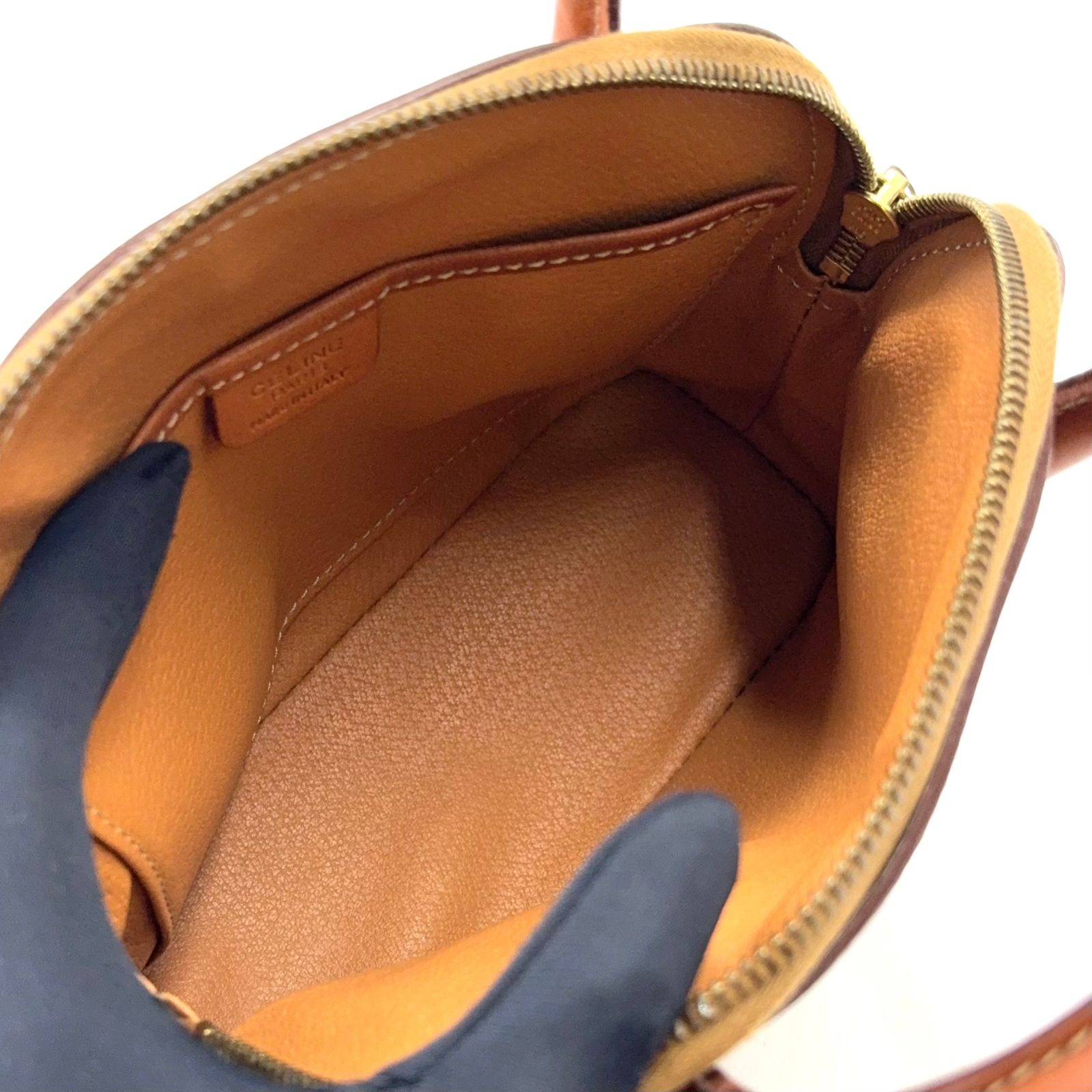 新着】CELINE マカダム柄 ハーフムーン ショルダーストラップ付属なし