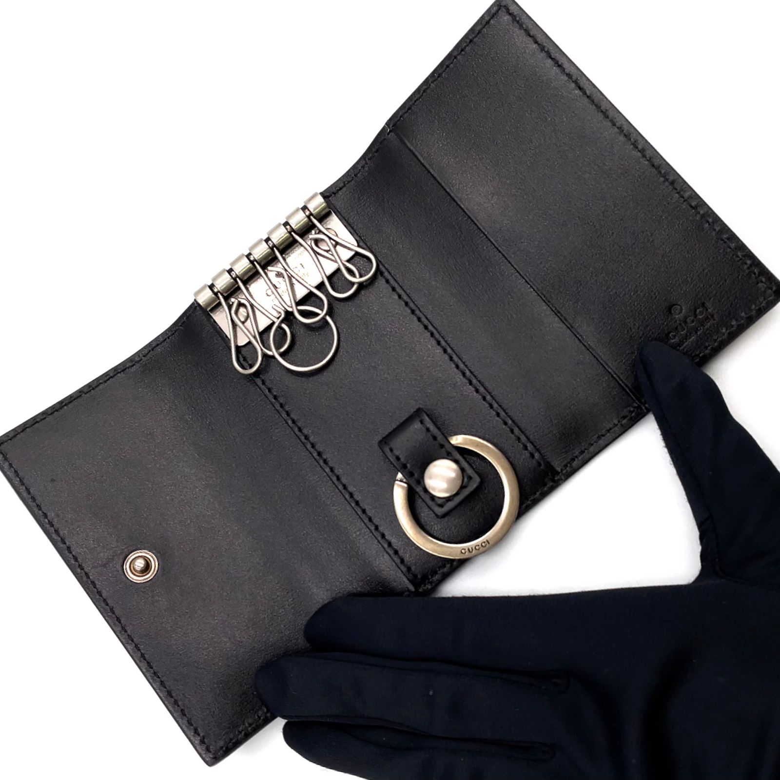 新着】GUCCI GGマーモント レザー ブラック キーケース シルバー