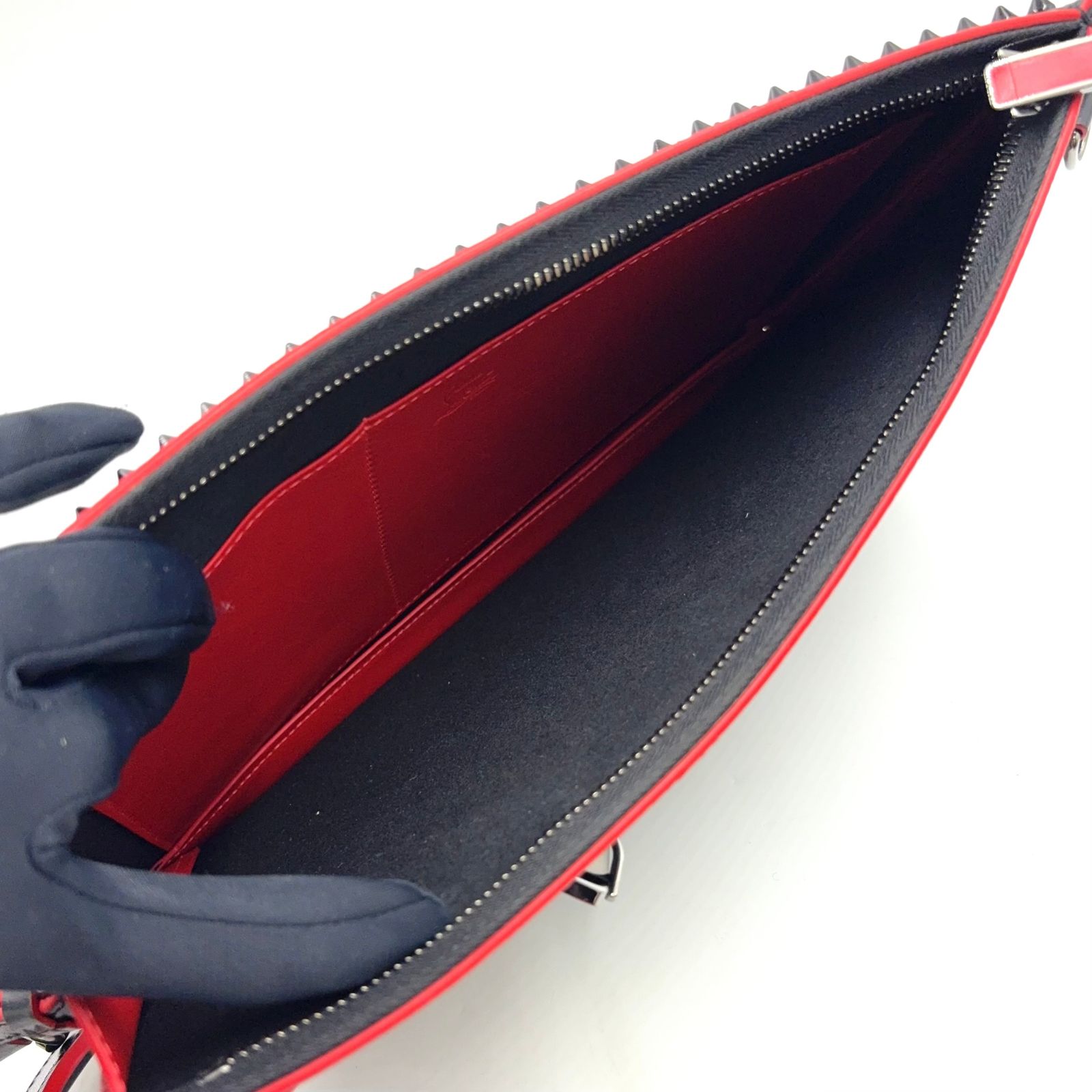 新着】Christian Louboutin トリックトラック スモール ショルダー