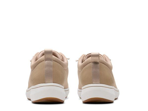 クラークス レディース シューズ スニーカー Clarks Cloudsteppers BreezeSky Sneaker Womens Beige ベージュ クラークス レディース シューズ スニーカー Clarks Cloudsteppers BreezeSky Sneaker Womens Beige ベージュ