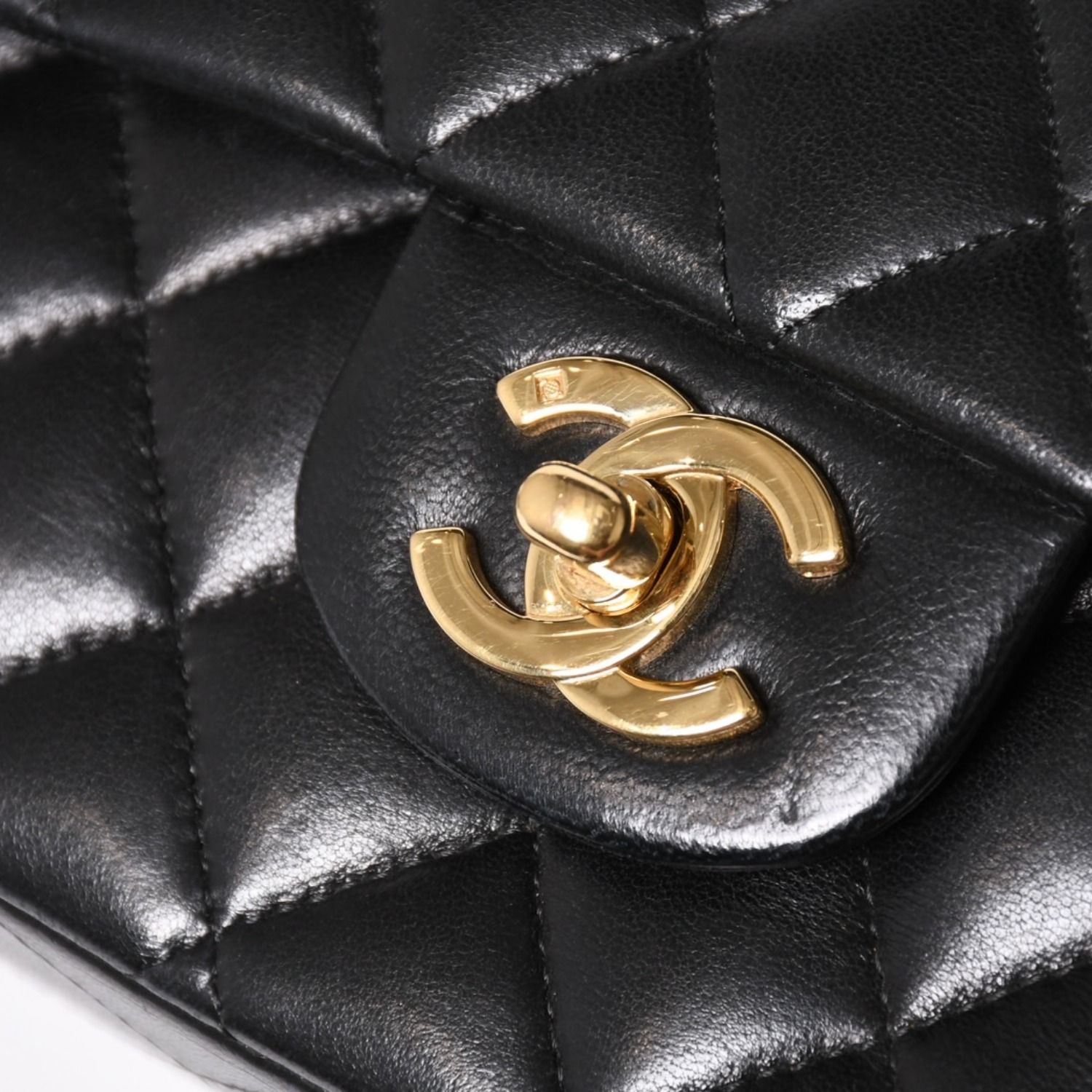 CHANEL シャネル マトラッセ25 Wフラップ Wチェーンショルダーバッグ