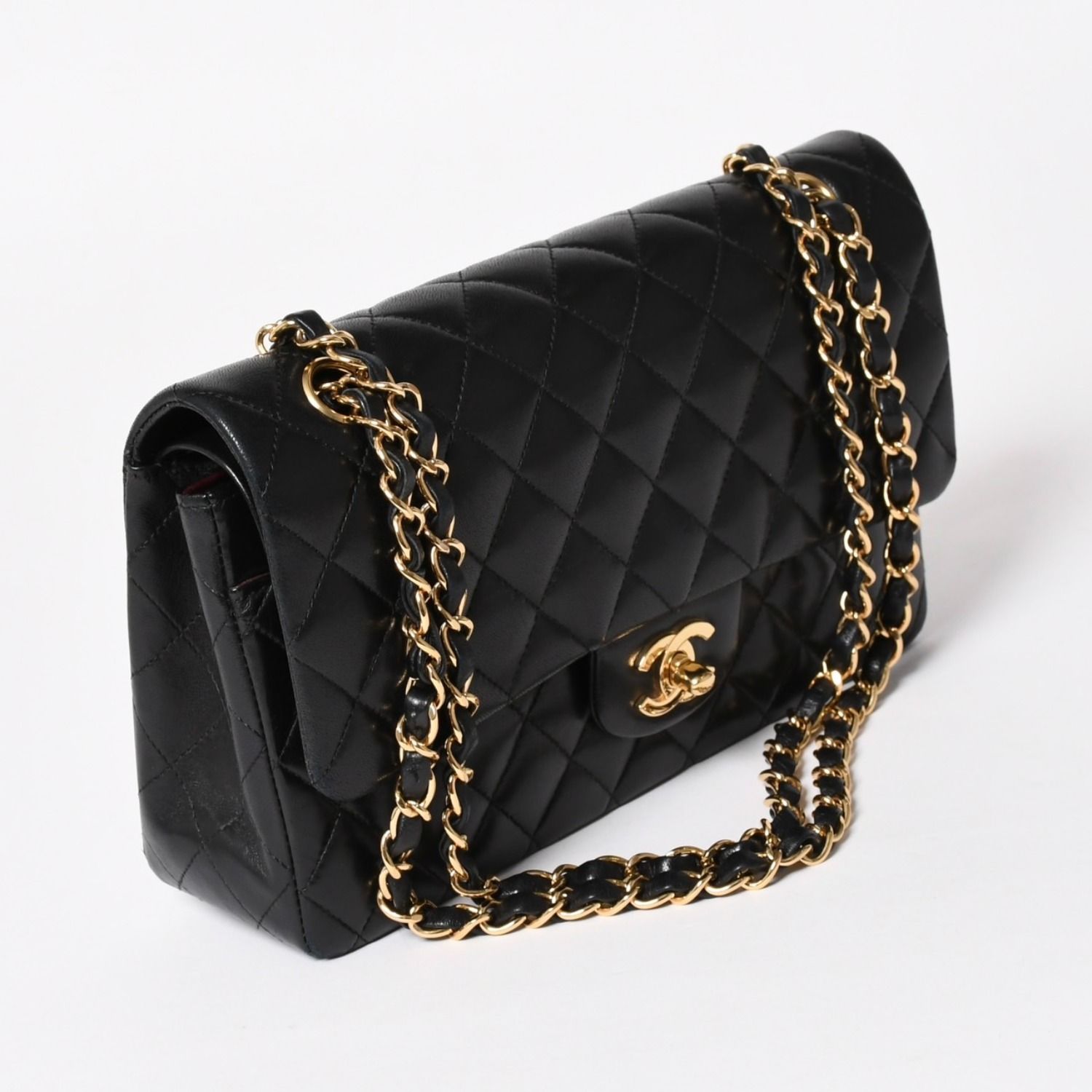 美品　CHANEL マトラッセ25 ラムスキン Wフラップ 4番台 CHANEL シャネル マトラッセ25 Wフラップ Wチェーンショルダーバッグ