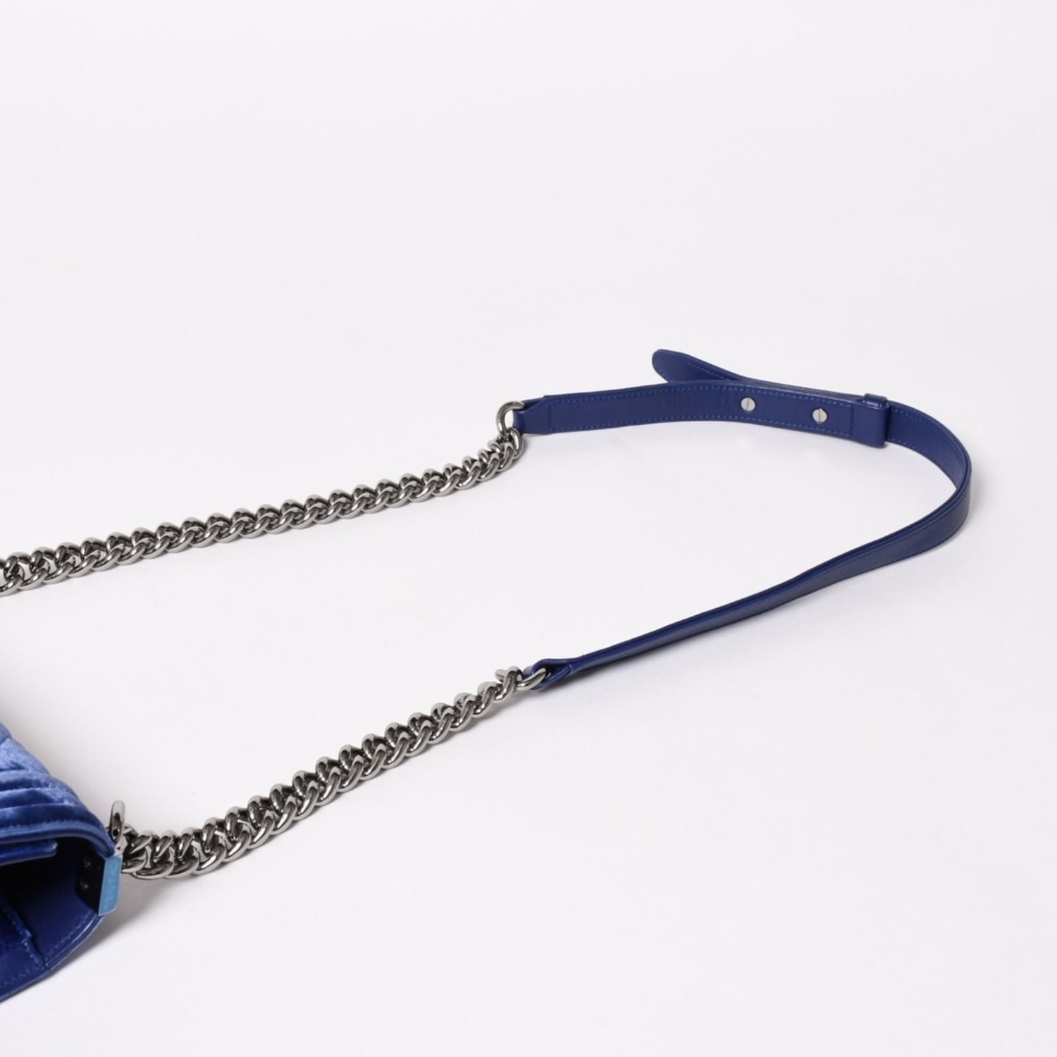 CHANEL シャネル ボーイシャネル チェーンショルダーバッグ 21番台 