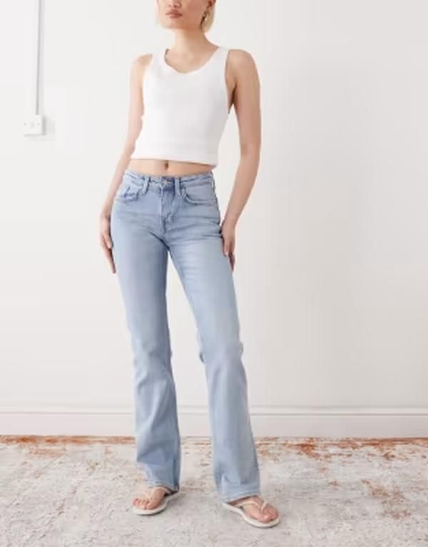 ウィークデイ レディース ボトムス デニムパンツ スリムフィット ブーツカット ブーツ ジーンズ Weekday Tension slim fit bootcut jeans in light blu