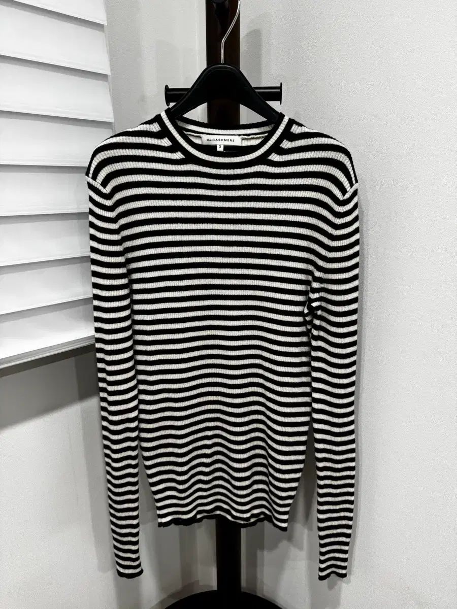 the CASHMERE ストライプ ニット the CASHMERE ストライプ ニット