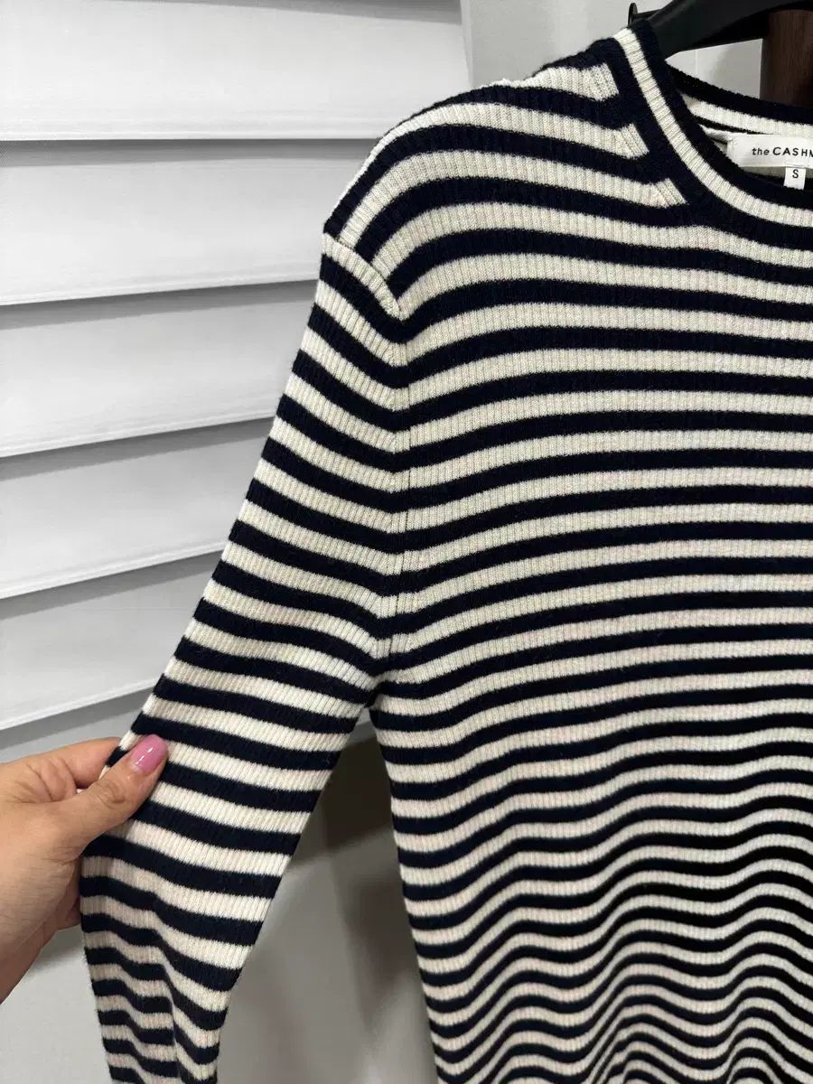 the CASHMERE ストライプ ニット the CASHMERE ストライプ ニット